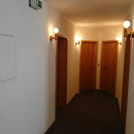 Erbgericht 3*